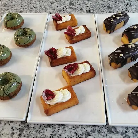Hotel California Pastry 3*