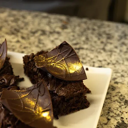 California Pastry Hotel