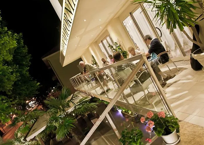 California Pastry Hotel